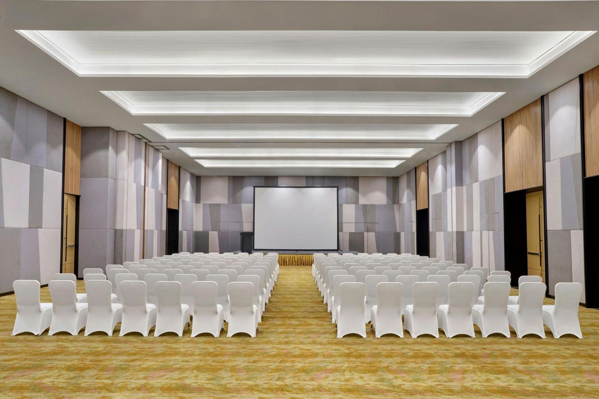 Sheraton Hanoi West — Photos 1